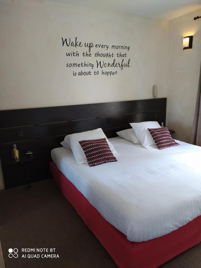 Le Synaya Hotel ซานารี-ซูร์-แมร์ ภายนอก รูปภาพ