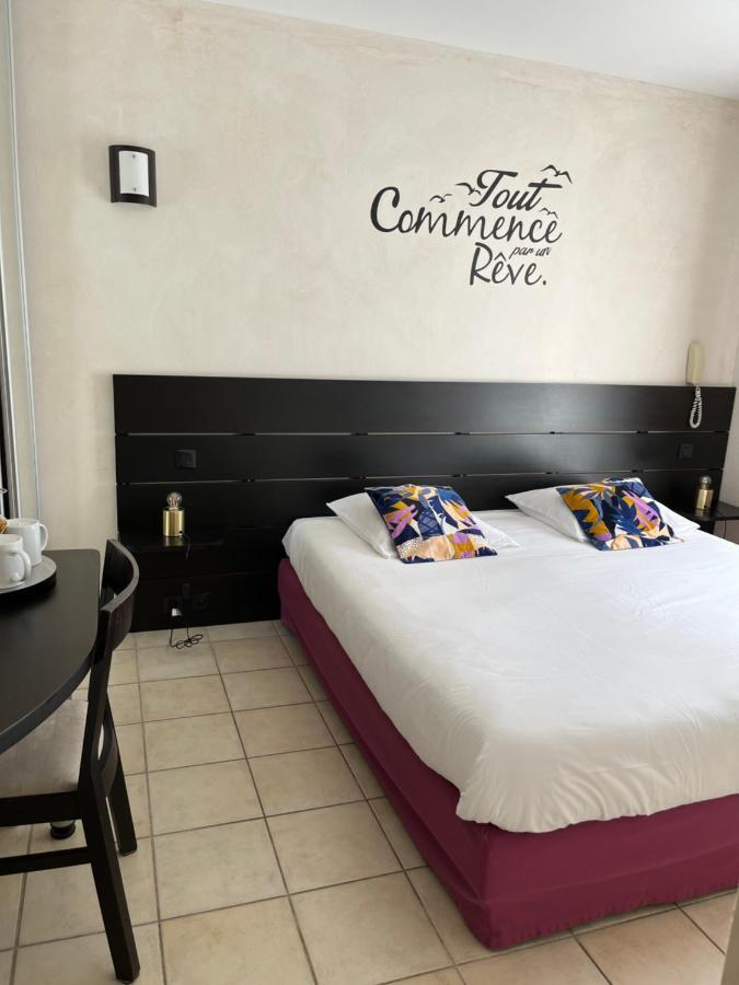 Le Synaya Hotel ซานารี-ซูร์-แมร์ ภายนอก รูปภาพ