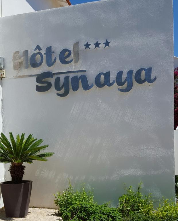 Le Synaya Hotel ซานารี-ซูร์-แมร์ ภายนอก รูปภาพ
